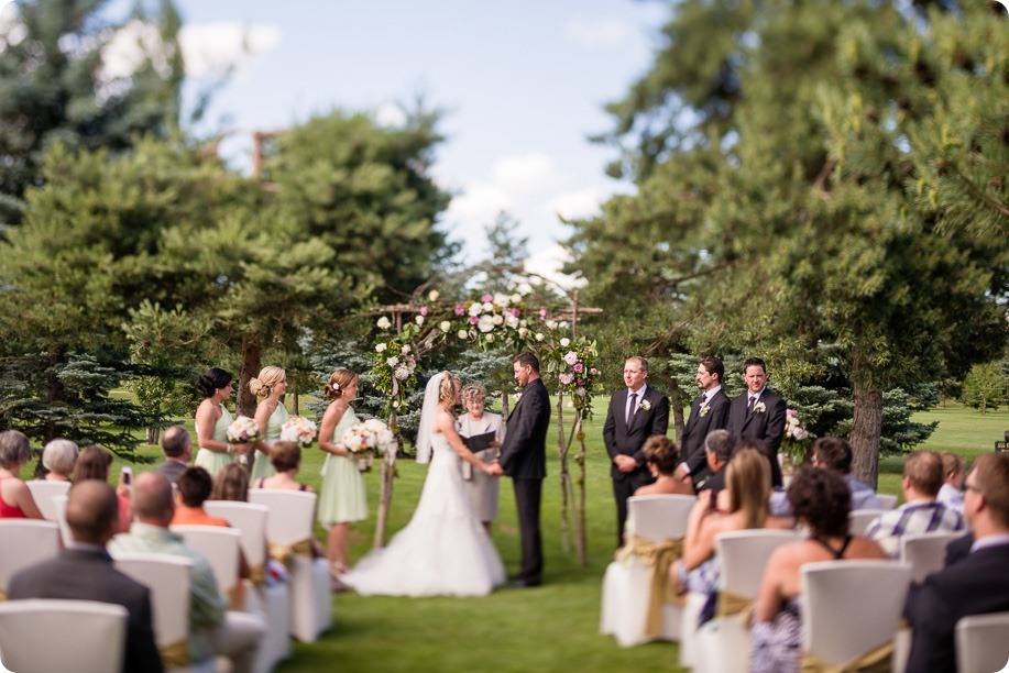 Armstrong-Okanagan-wedding_country-farm_59_by-Kevin-Trowbridge