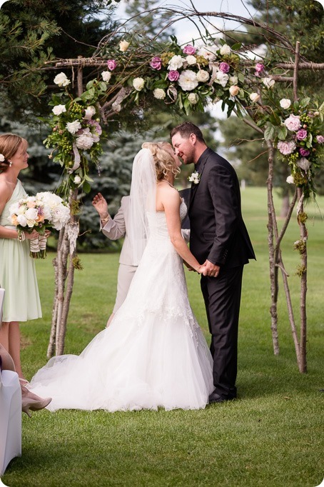 Armstrong-Okanagan-wedding_country-farm_63_by-Kevin-Trowbridge