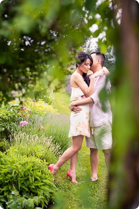 Kelowna-Lavender-engagement-session_58_by-Kevin-Trowbridge