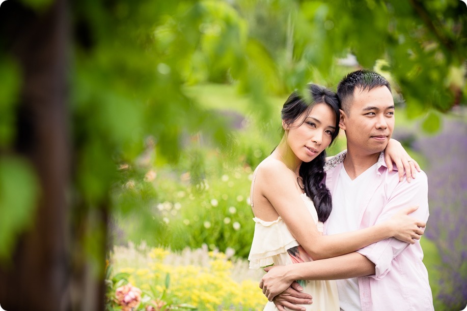 Kelowna-Lavender-engagement-session_60_by-Kevin-Trowbridge