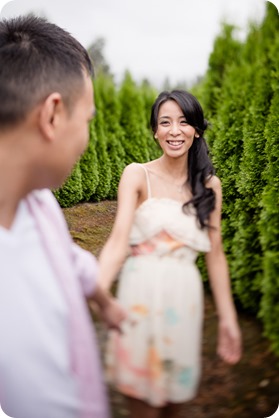 Kelowna-Lavender-engagement-session_99_by-Kevin-Trowbridge