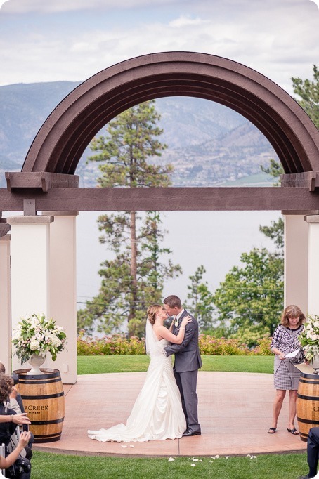 Kelowna-wedding_Cedar-Creek-winery_Laurel_104_by-Kevin-Trowbridge