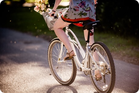 Naramata-engagement-session_vintage-lake-vineyard-portraits74_by-Kevin-Trowbridge