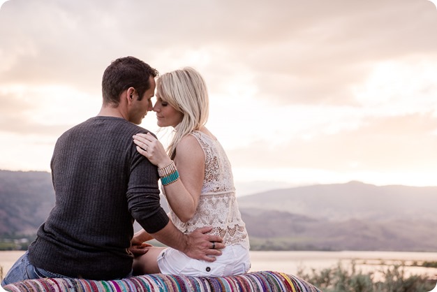 Okanagan-desert-engagement-session_sunset-couples-portraits_149_by-Kevin-Trowbridge