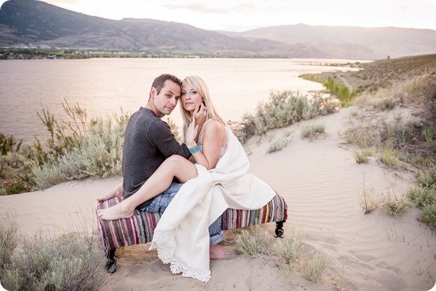 Okanagan-desert-engagement-session_sunset-couples-portraits_158_by-Kevin-Trowbridge