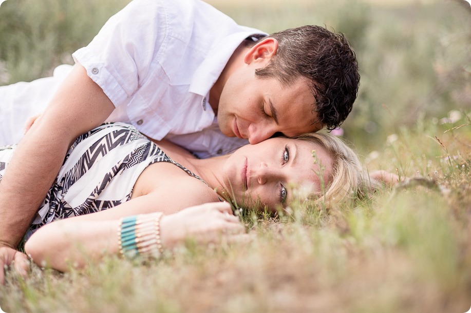 Okanagan-desert-engagement-session_sunset-couples-portraits_54_by-Kevin-Trowbridge