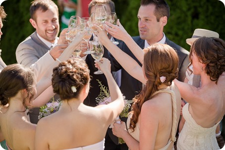 Naramata-wedding-photography_Apple-DOr_vineyard_109_by-Kevin-Trowbridge