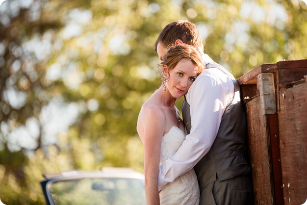 Naramata-wedding-photography_Apple-DOr_vineyard_152_by-Kevin-Trowbridge