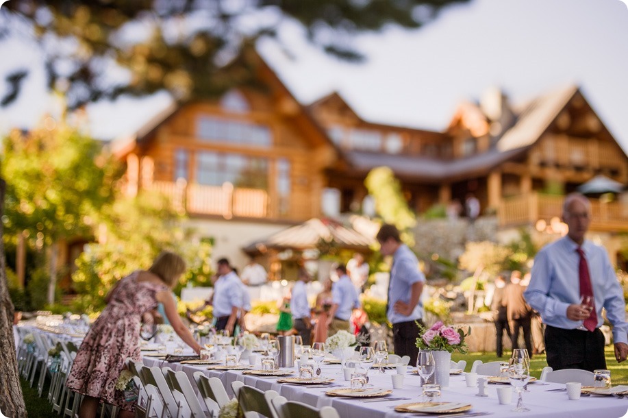 Naramata-wedding-photography_Apple-DOr_vineyard_175_by-Kevin-Trowbridge