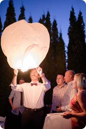 Naramata-wedding-photography_Apple-DOr_vineyard_237_by-Kevin-Trowbridge