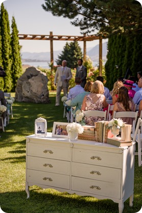 Naramata-wedding-photography_Apple-DOr_vineyard_68_by-Kevin-Trowbridge