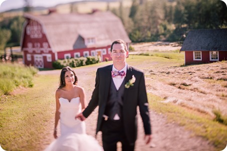 Sparkling-Hill-wedding_Okanagan_125_by-Kevin-Trowbridge