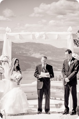 Sparkling-Hill-wedding_Okanagan_52_by-Kevin-Trowbridge