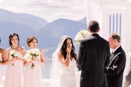 Sparkling-Hill-wedding_Okanagan_60_by-Kevin-Trowbridge