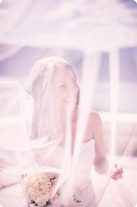 Sparkling-Hill-wedding_Okanagan_84_by-Kevin-Trowbridge
