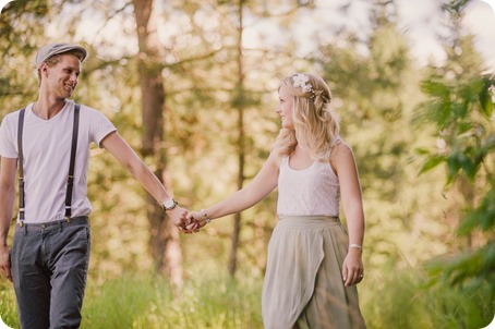 Vintage-Farmers-Market-engagement-session_Caravan-Theatre-Armstrong_113_by-Kevin-Trowbridge