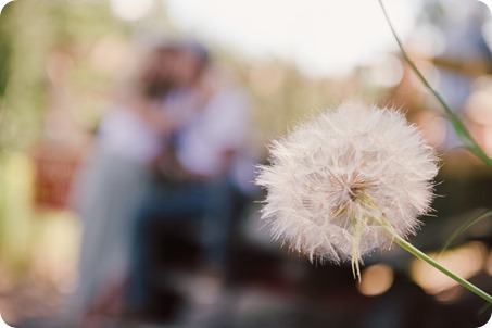 Vintage-Farmers-Market-engagement-session_Caravan-Theatre-Armstrong_123_by-Kevin-Trowbridge