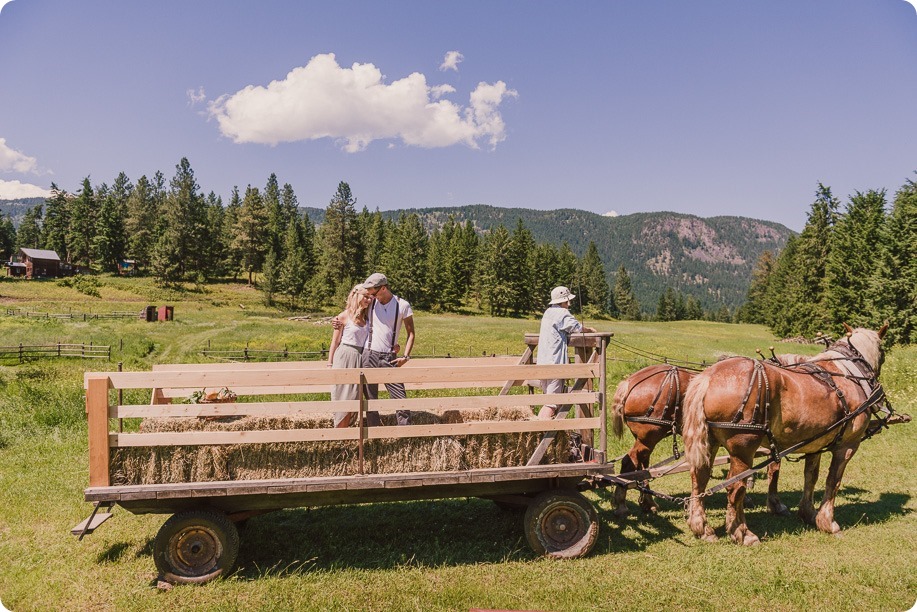 Vintage-Farmers-Market-engagement-session_Caravan-Theatre-Armstrong_132_by-Kevin-Trowbridge