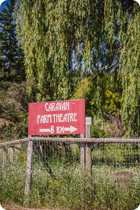 Vintage-Farmers-Market-engagement-session_Caravan-Theatre-Armstrong_153_by-Kevin-Trowbridge