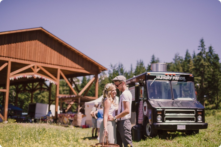 Vintage-Farmers-Market-engagement-session_Caravan-Theatre-Armstrong_20_by-Kevin-Trowbridge