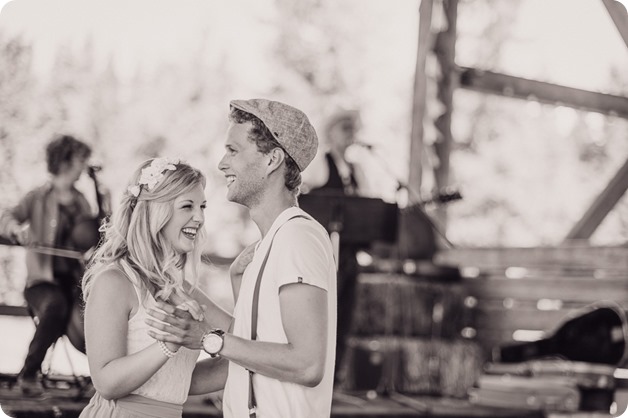 Vintage-Farmers-Market-engagement-session_Caravan-Theatre-Armstrong_61_by-Kevin-Trowbridge