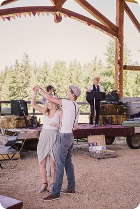 Vintage-Farmers-Market-engagement-session_Caravan-Theatre-Armstrong_62_by-Kevin-Trowbridge