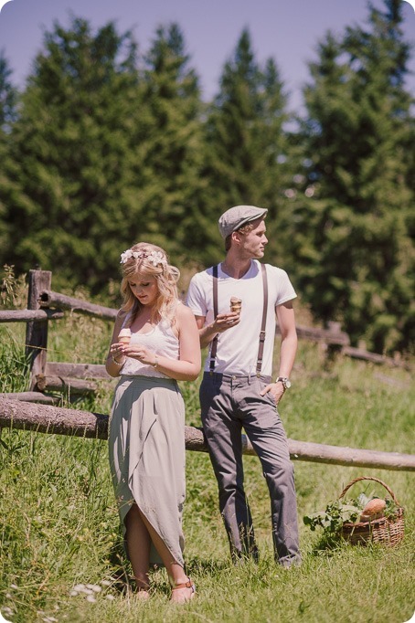 Vintage-Farmers-Market-engagement-session_Caravan-Theatre-Armstrong_88_by-Kevin-Trowbridge