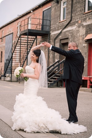 Kelowna-wedding-photography_Summerhill-winery_Laurel-Packing-House_160_by-Kevin-Trowbridge