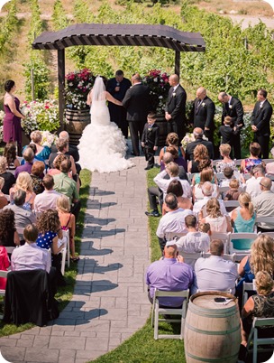 Kelowna-wedding-photography_Summerhill-winery_Laurel-Packing-House_59_by-Kevin-Trowbridge