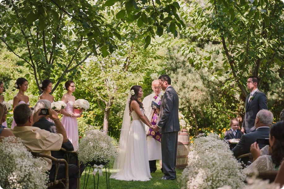 Linden-Gardens-wedding_Kaleden-Hotel_Okanagan_82_by-Kevin-Trowbridge