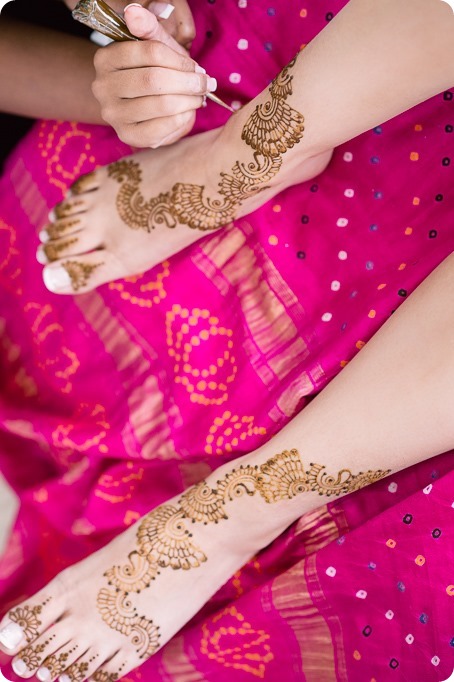 Henna-party_Indian-wedding-Maiyan_Sparkling-Hill-dancing_27_by-Kevin-Trowbridge