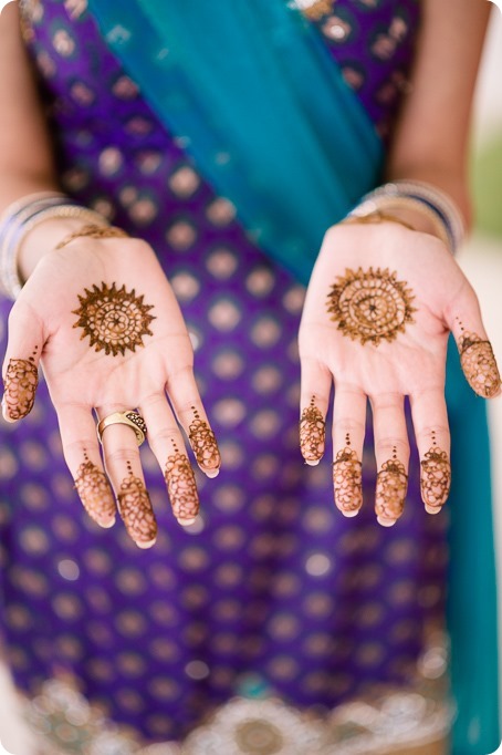 Henna-party_Indian-wedding-Maiyan_Sparkling-Hill-dancing_29_by-Kevin-Trowbridge