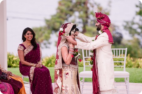 Hindu-wedding-ceremony_Kelowna_Cedar-Creek_Sparkling-Hill_104_by-Kevin-Trowbridge