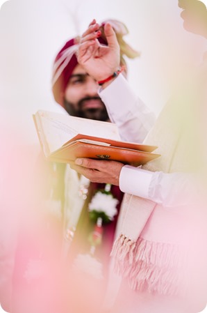 Hindu-wedding-ceremony_Kelowna_Cedar-Creek_Sparkling-Hill_128_by-Kevin-Trowbridge