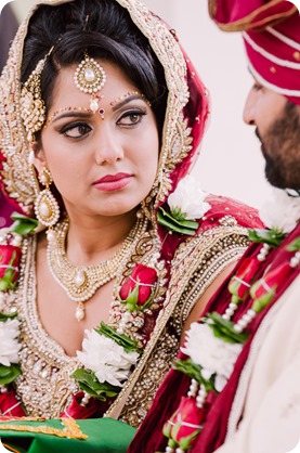 Hindu-wedding-ceremony_Kelowna_Cedar-Creek_Sparkling-Hill_133_by-Kevin-Trowbridge