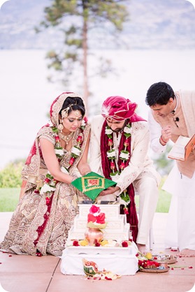 Hindu-wedding-ceremony_Kelowna_Cedar-Creek_Sparkling-Hill_134_by-Kevin-Trowbridge