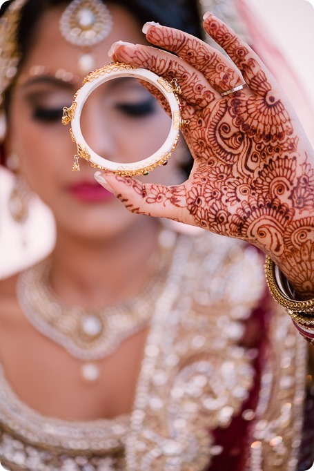 Hindu-wedding-ceremony_Kelowna_Cedar-Creek_Sparkling-Hill_17_by-Kevin-Trowbridge