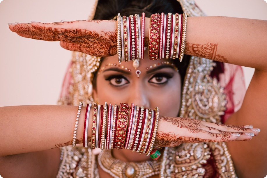 Hindu-wedding-ceremony_Kelowna_Cedar-Creek_Sparkling-Hill_18_by-Kevin-Trowbridge