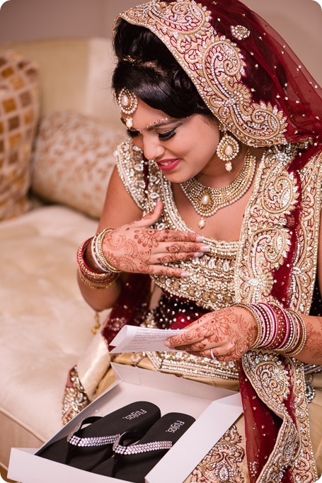 Hindu-wedding-ceremony_Kelowna_Cedar-Creek_Sparkling-Hill_19_by-Kevin-Trowbridge