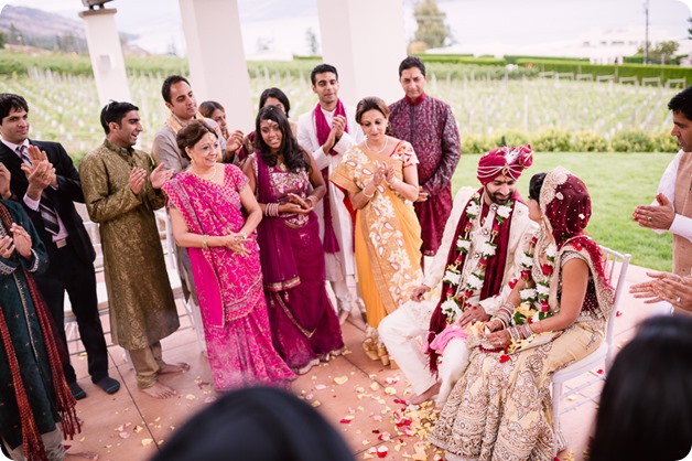 Hindu-wedding-ceremony_Kelowna_Cedar-Creek_Sparkling-Hill_201_by-Kevin-Trowbridge