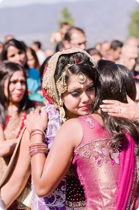 Hindu-wedding-ceremony_Kelowna_Cedar-Creek_Sparkling-Hill_224_by-Kevin-Trowbridge