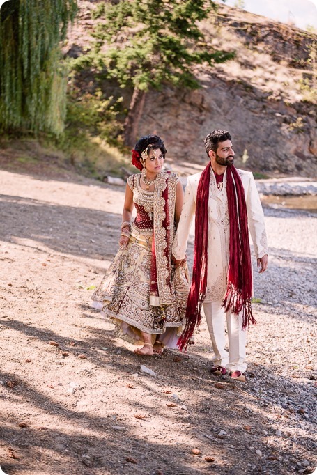 Hindu-wedding-ceremony_Kelowna_Cedar-Creek_Sparkling-Hill_246_by-Kevin-Trowbridge