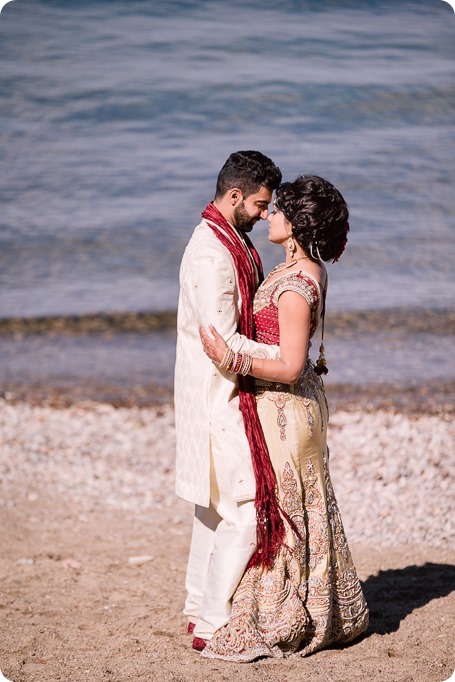 Hindu-wedding-ceremony_Kelowna_Cedar-Creek_Sparkling-Hill_251_by-Kevin-Trowbridge