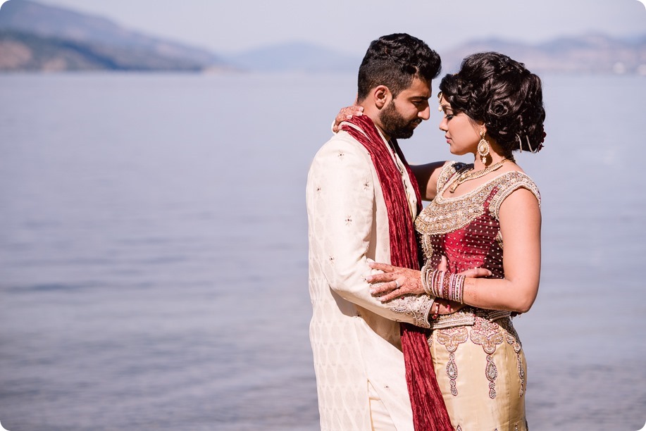 Hindu-wedding-ceremony_Kelowna_Cedar-Creek_Sparkling-Hill_253_by-Kevin-Trowbridge