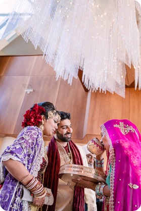 Hindu-wedding-ceremony_Kelowna_Cedar-Creek_Sparkling-Hill_265_by-Kevin-Trowbridge