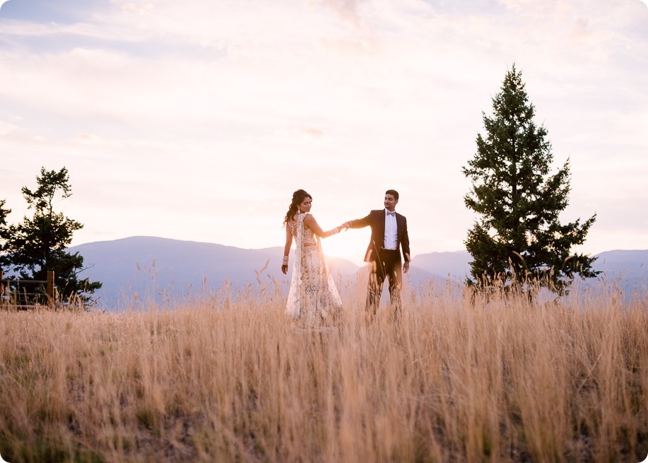 Hindu-wedding-ceremony_Kelowna_Cedar-Creek_Sparkling-Hill_306_by-Kevin-Trowbridge