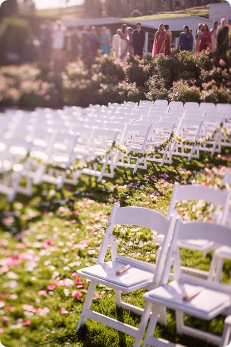 Hindu-wedding-ceremony_Kelowna_Cedar-Creek_Sparkling-Hill_35_by-Kevin-Trowbridge