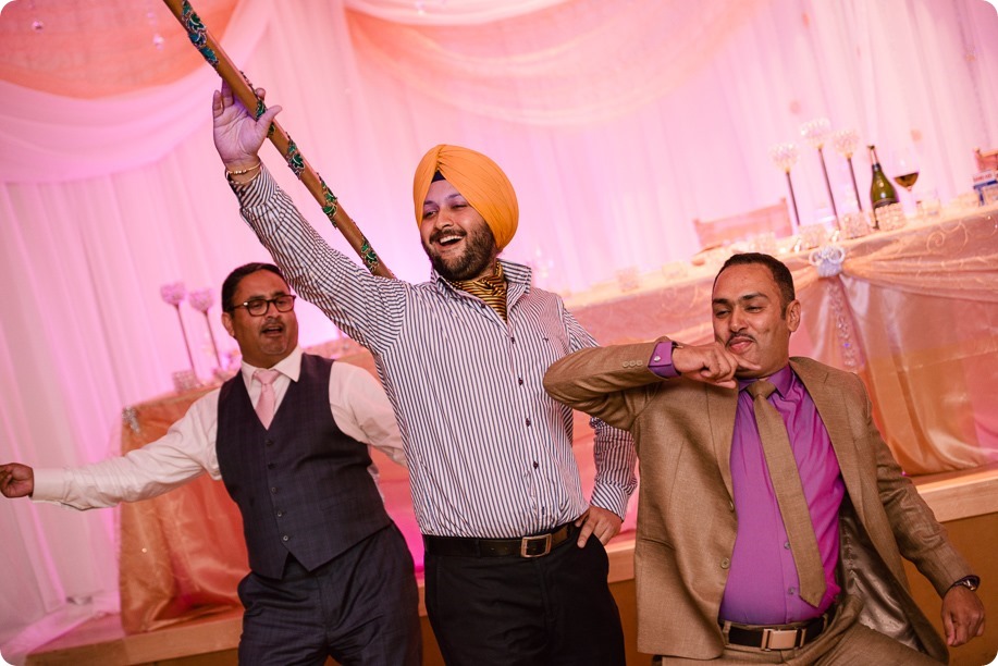 Hindu-wedding-ceremony_Kelowna_Cedar-Creek_Sparkling-Hill_393_by-Kevin-Trowbridge