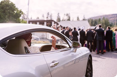 Hindu-wedding-ceremony_Kelowna_Cedar-Creek_Sparkling-Hill_54_by-Kevin-Trowbridge