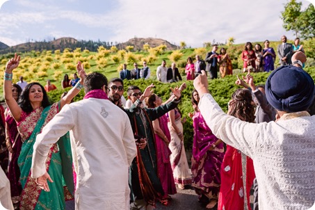 Hindu-wedding-ceremony_Kelowna_Cedar-Creek_Sparkling-Hill_55_by-Kevin-Trowbridge